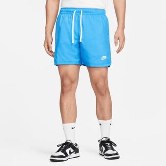 Foot Locker Nike club sportswear oferta