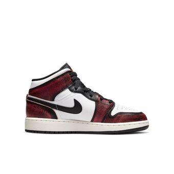 Foot Locker Jordan aj1 mid se oferta
