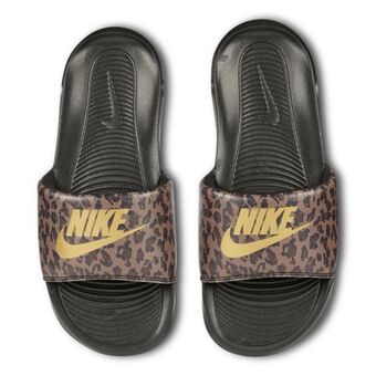 Foot Locker Nike victori one oferta