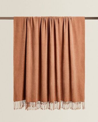 ZARA HOME Szenilowy koc oferta