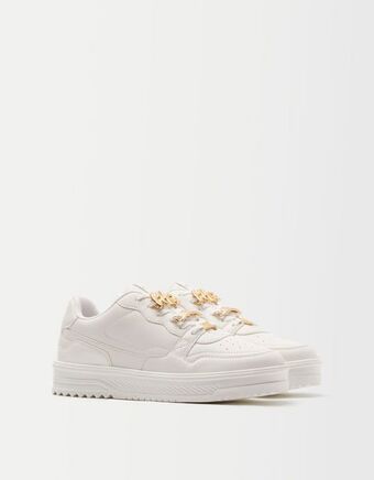 Bershka Męskie buty sportowe z biżuterią oferta