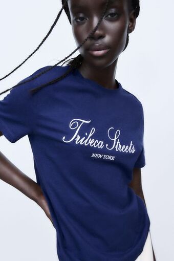 ZARA T-shirt with embroidered slogan oferta