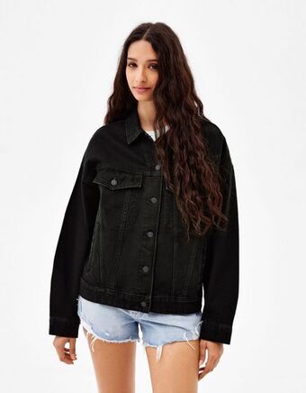 Bershka Luźna jeansowa kurtka oferta