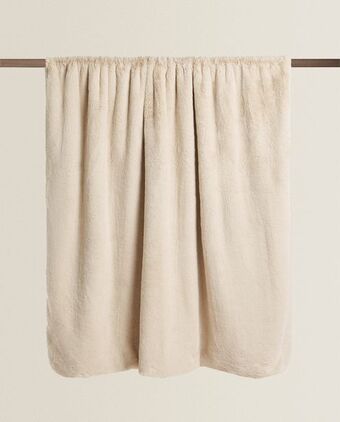 ZARA HOME Koc ze sztucznego futerka oferta