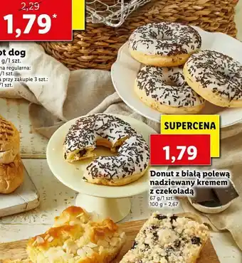Lidl Donut z białą polewą nadziewany kremem z czekoladą oferta