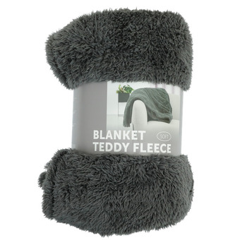 Action Pluszowy koc oferta