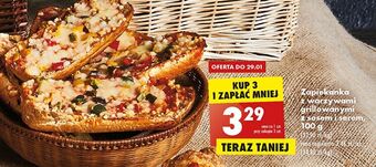 Biedronka Zapiekanka mini z warzywami grillowanymi sosem i serem oferta