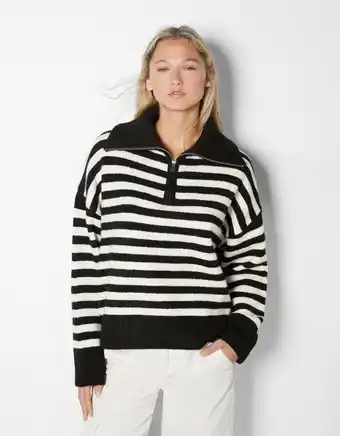 Sweter z golfem i suwakiem