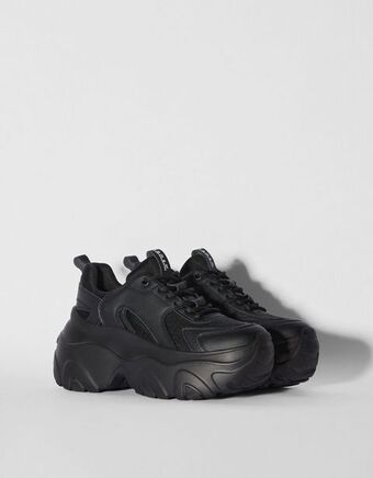 Bershka Buty sportowe z kontrastową siateczką i podeszwami xl oferta