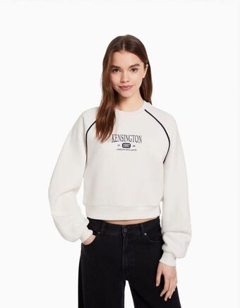 Bluza z kontrastowym nadrukiem i okrągłym dekoltem