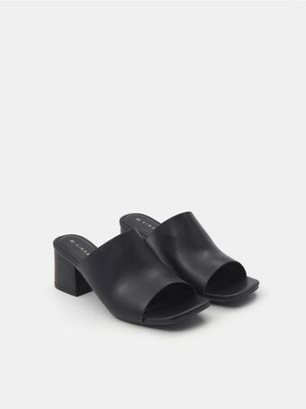 Sinsay Klapki na obcasie oferta
