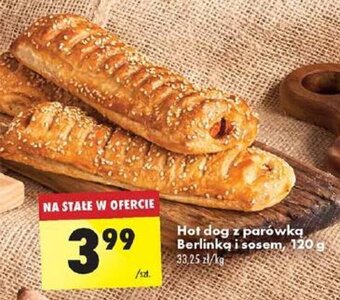 Biedronka Hot dog z parówką Berlinką i sosem, 120 Hot dog z parówką Berlinką i sosem, 120 g 33,25 zł/kg oferta