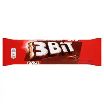 Delikatesy Centrum 3bit baton w czekoladzie mlecznej z nadzieniem mlecznym i herbatnikiem 46 g oferta