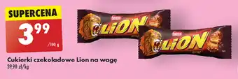 Biedronka Cukierki czekoladowe Lion na wagę 100 g oferta