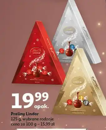 Auchan Bombonierka z czekoladkami czekolady mlecznej, białej i gorzkiej nadzieniem choinka Lindt Lindor oferta