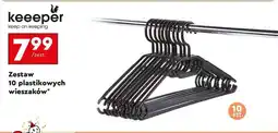 Biedronka Zestaw 10 plastikowych wieszaków oferta