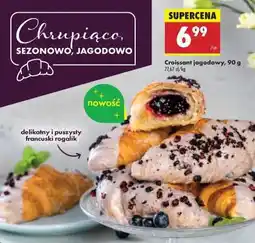 Biedronka Croissant jagodowy, 90 g oferta