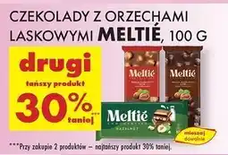 Biedronka Czekolada mleczna z kruszonymi orzechami laskowymi Meltie oferta