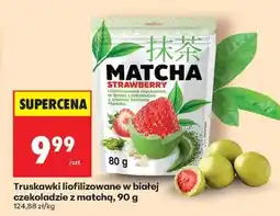Biedronka Truskawki liofilizowane w białej czekoladzie z matchą, 90 g oferta