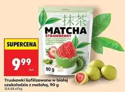 Biedronka Truskawki w białej czekoladzie z matchą oferta
