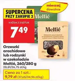 Biedronka Orzeszki arachidowe lub rodzynki w czekoladzie Meltié, 260/280 g oferta