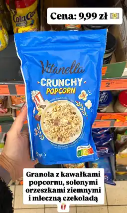 Biedronka Granola Crunchy z kawałkami popcornu, solonymi orzeszkami ziemnymi i mleczną czekoladą Vitanella oferta