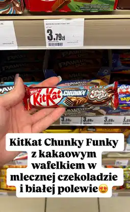 Intermarche Baton KitKat Chunky Funky z kakaowym wafelkiem w mlecznej czekoladzie i białej polewie oferta