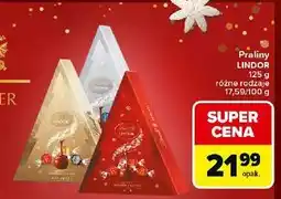Carrefour Bombonierka z czekoladkami czekolady mlecznej, białej i gorzkiej nadzieniem choinka Lindt Lindor oferta