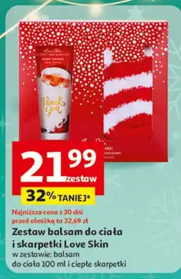 Auchan Zestaw w pudełku: balsam 100 ml + skarpetki miękkie Love Skin oferta