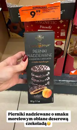 Biedronka Pierniki nadziewane w deserowej czekoladzie o smaku morelowym Kopernik oferta