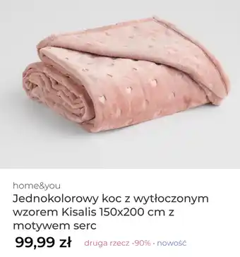 Jednokolorowy koc z wytłoczonym wzorem Kisalis z motywem serc