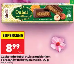 Biedronka Czekolada dubai style z nadzieniem z orzechów laskowych Meltie oferta