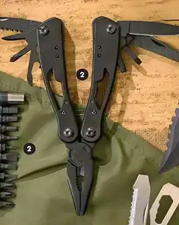 Biedronka Wielofunkcyjne narzędzie 22 w 1 z zestawem bitów i pokrowcem oferta