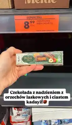 Biedronka Czekolada z nadzieniem z orzechów laskowych i ciastem kadayif oferta