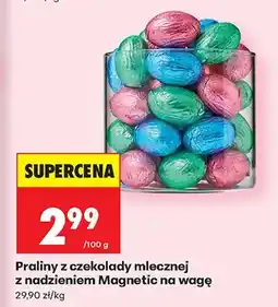 Biedronka Praliny z czekolady mlecznej z nadzieniem Magnetic na wagę oferta