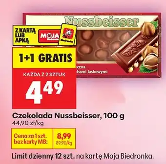 Czekolada z nadzieniem orzechowym