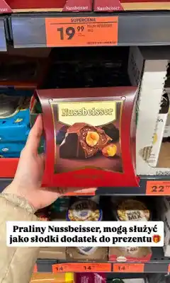 Biedronka Praliny z orzechami laskowymi oferta