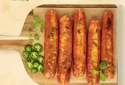 Biedronka Kiełbaski z serem cheddar i papryką jalapeno Czas na Grill oferta