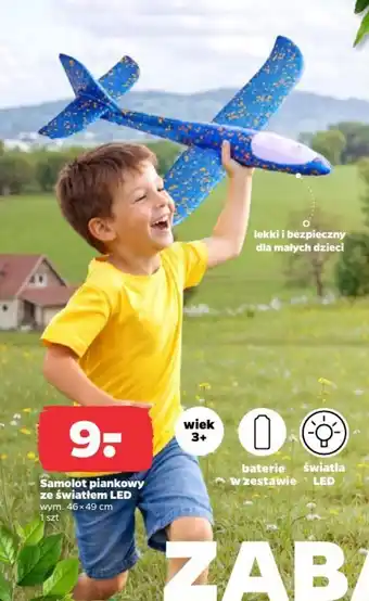 Samolot piankowy ze światłem LED
