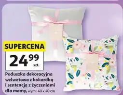 Auchan Poduszka dekoracyjna welwetowa z kokardką i sentencją z życzeniami dla mamy oferta