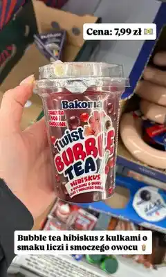 Biedronka Napój Bakoma Twist Bubble Tea hibiskus z kulkami o smaku liczi i smoczego owocu oferta