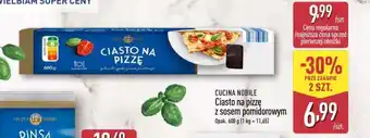 Cucina nobile ciasto na pizzę z sosem pomidorowym