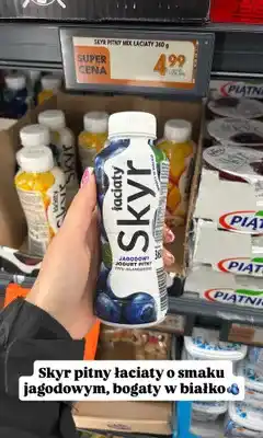 Biedronka Skyr pitny Łaciaty o smaku jagodowym bogaty w białko oferta