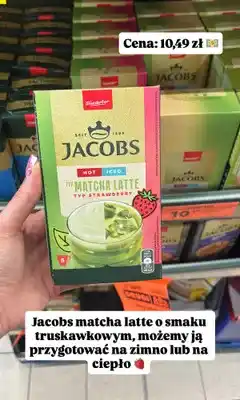 Biedronka Matcha Latte Jacobs o smaku truskawkowym oferta