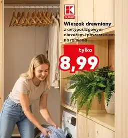 Kaufland K-Classic Wieszak drewniany z antypoślizgowym obrzeżem i poszerzeniem na ramiona oferta