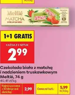 Biedronka Czekolada biała z matchą i nadzieniem truskawkowym Meltié, 74 g oferta