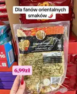 Biedronka Asia Flavours Chlebek naan z aromatem czosnkowym i kolendrą oferta