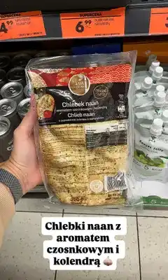 Biedronka Chlebki naan z aromatem czosnkowym i kolendrą Asia Flavours oferta