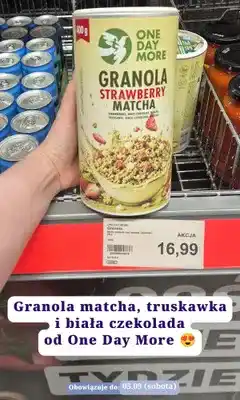 ALDI Granola One Day More Strawberry Matcha oferta