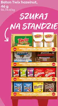 Biedronka Stand ze słodyczami (Twix, Bounty, Snickers, Maltesers, M&M's) oferta